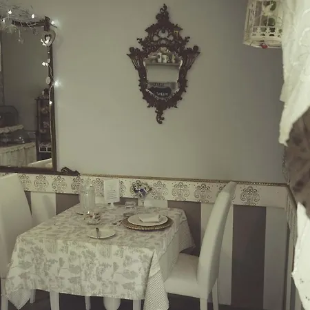 Residenza Mordini بيت ضيافة 4*